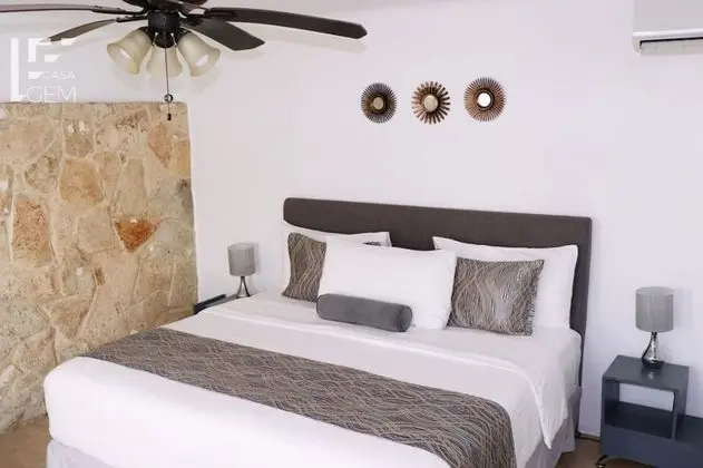 Deluxe Üç Kişilik Oda, 1 En Büyük (King) Boy Yatak ve Çekyat, Engellilere Uygun, Havuz Kenarı