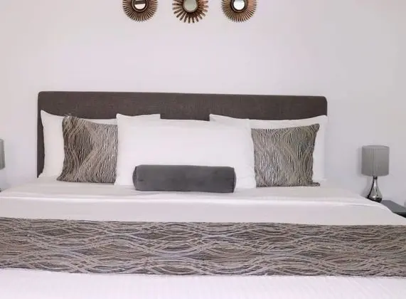 Deluxe Üç Kişilik Oda, 1 En Büyük (King) Boy Yatak ve Çekyat, Engellilere Uygun, Havuz Kenarı