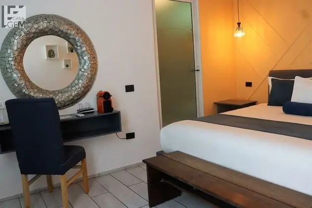 Luxury Oda, 1 En Büyük (King) Boy Yatak, Özel Banyo, Havuz Manzaralı
