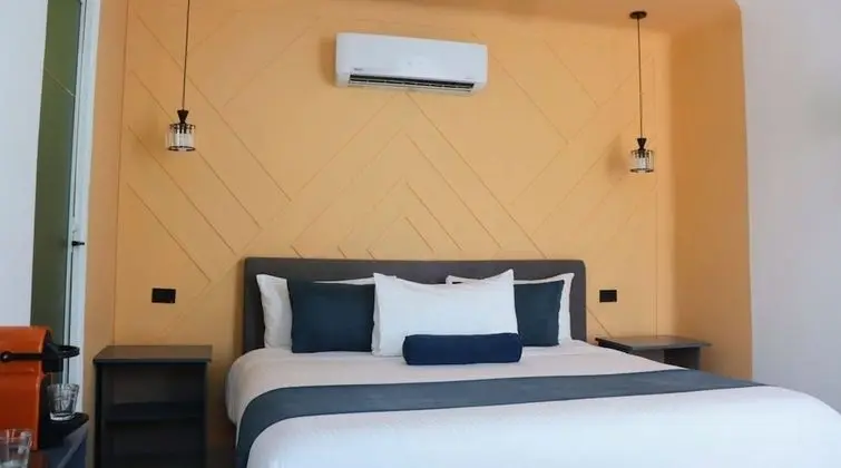 Luxury Oda, 1 En Büyük (King) Boy Yatak, Özel Banyo, Havuz Manzaralı