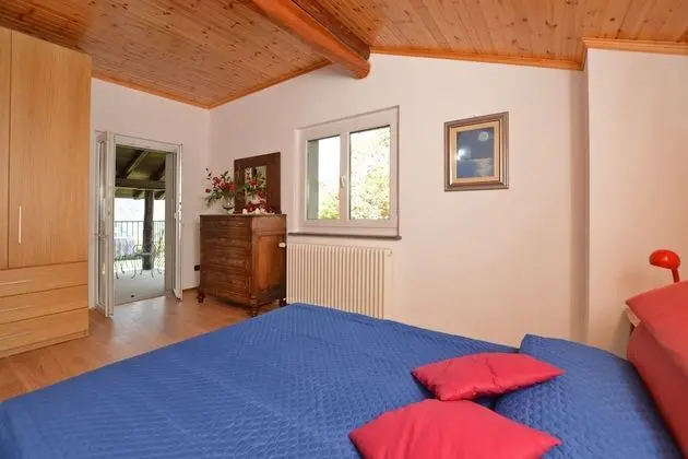 Standard Ev, Birden Çok Yatak, 2 Banyolu, Bahçeli (Casa Gerolamo)