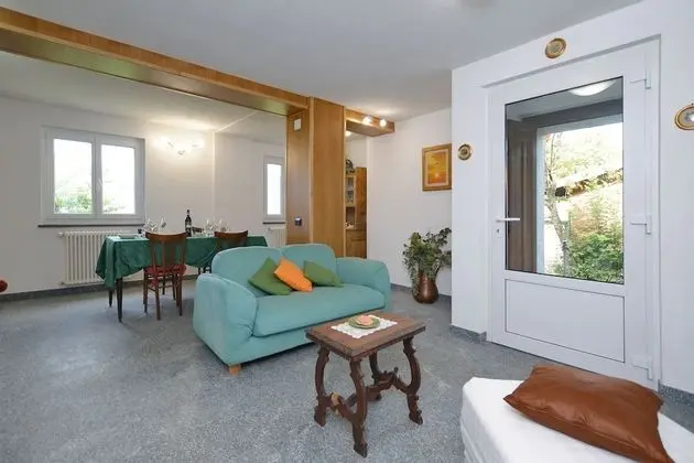 Standard Ev, Birden Çok Yatak, 2 Banyolu, Bahçeli (Casa Gerolamo)