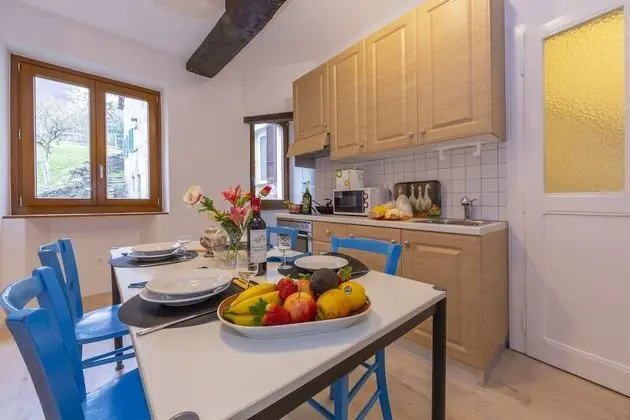 Family Sıra Ev, Birden Çok Yatak, 2 Banyolu, Dağ Yamacı (Casa Gialla)