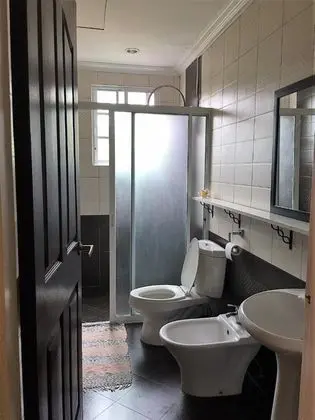Deluxe Tek Büyük Yataklı Oda, Ortak Banyo