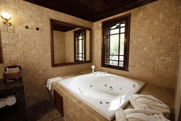 Superior Room with Queen Size Bed, Bahçe Manzaralı