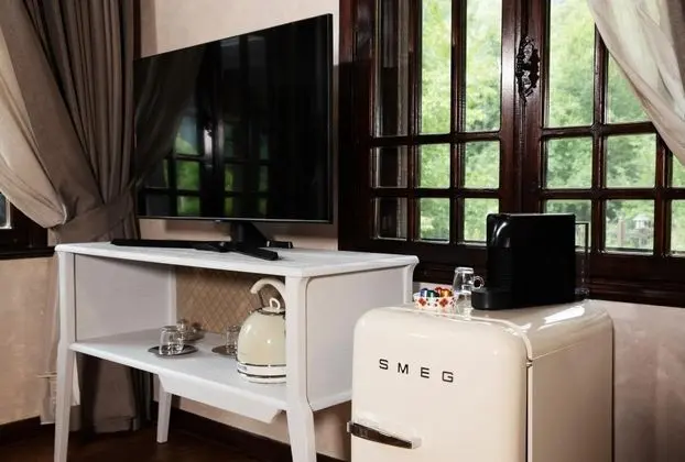 Superior Room with Queen Size Bed, Bahçe Manzaralı