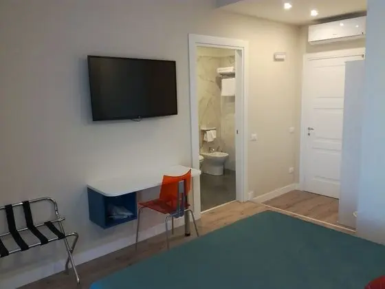 Classic Tek Büyük Yataklı Oda