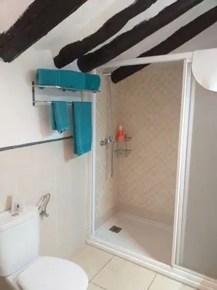 Üç Kişilik Oda, Şehir Manzaralı