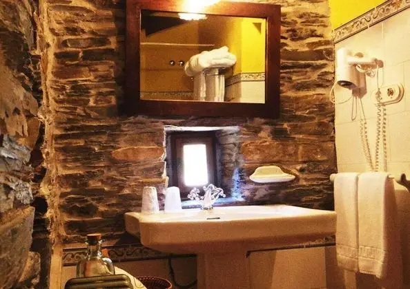 Tek Büyük Yataklı Oda, Nehir Manzaralı