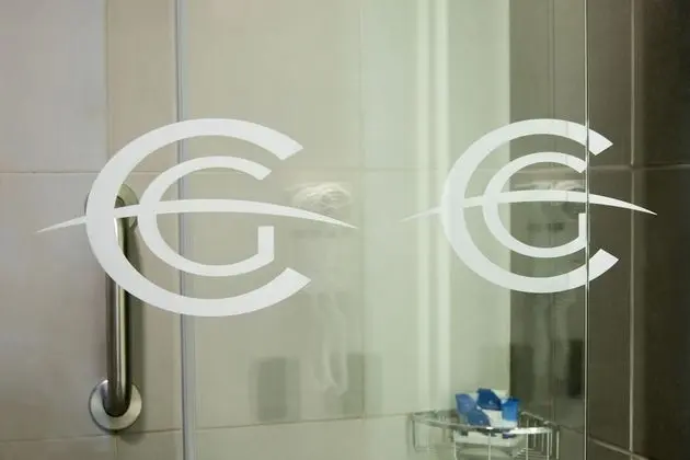 Oda, 1 Büyük (Queen) Boy Yatak, Sigara İçilmez