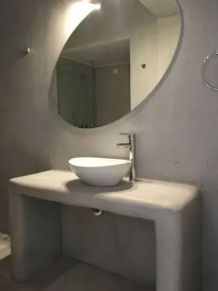 Üç Kişilik Oda