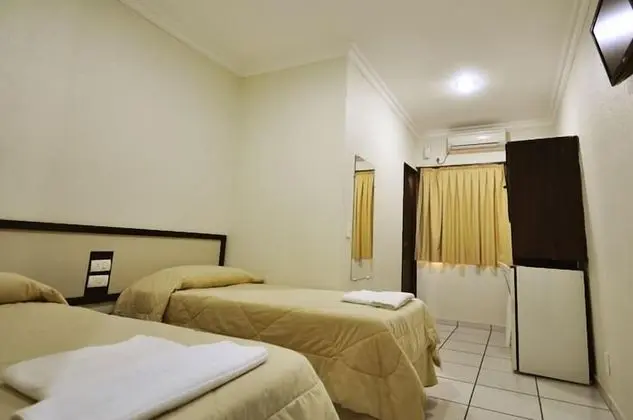 Comfort Büyük Yataklı Tek Kişilik Oda