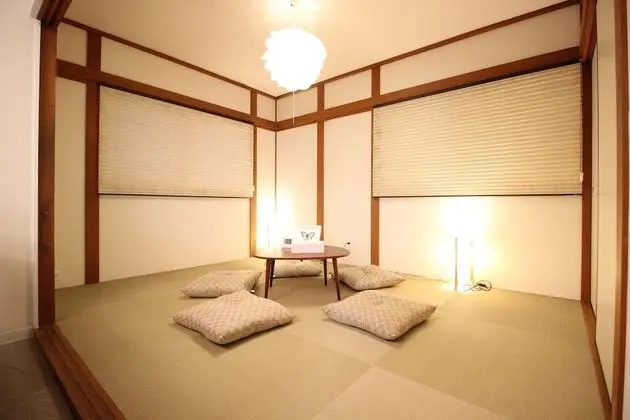 Ev (Detached house (11 people) CG -1)