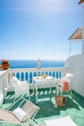 Superior Üç Kişilik Oda, Veranda, Deniz Manzaralı