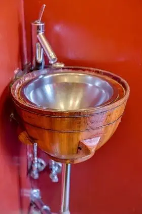 Tek Büyük Yataklı Oda, Özel Banyo (External)