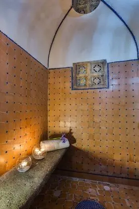 Tek Büyük Yataklı Oda, Özel Banyo (External)