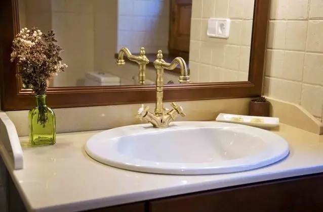 Tek Büyük Yataklı Oda, Balkon