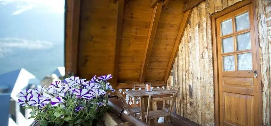 Tek Büyük Yataklı Oda, Dağ Manzaralı