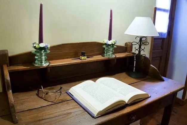 Tek Büyük Yataklı Oda, Dağ Manzaralı