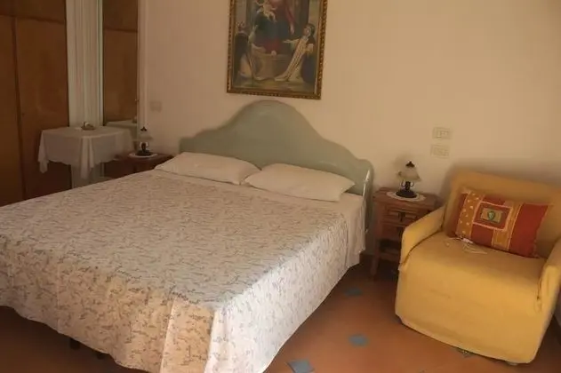 Üç Kişilik Oda