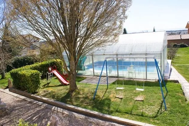 Ev, Banyolu/Duşlu, Havuz Manzaralı (Amplio Jardin)