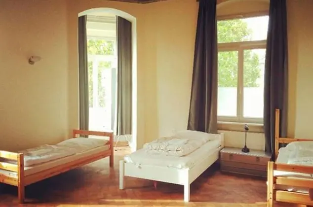 Family Oda, Birden Çok Yatak, Ortak Banyo