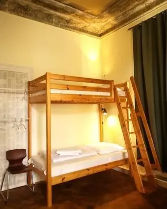 Family Oda, Birden Çok Yatak, Ortak Banyo