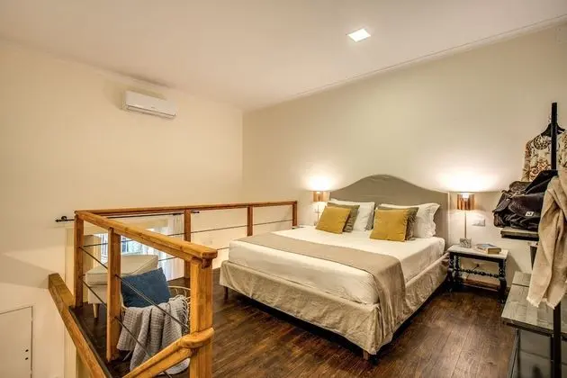 Classic Üç Kişilik Oda