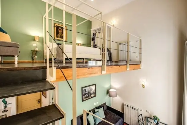 Deluxe Üç Kişilik Oda