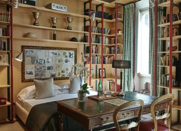 Deluxe Tek Büyük Yataklı Oda