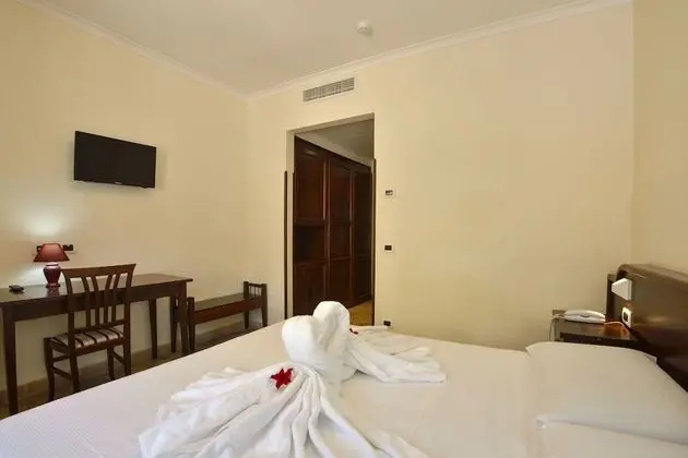 Tek Büyük veya İki Ayrı Yataklı Oda