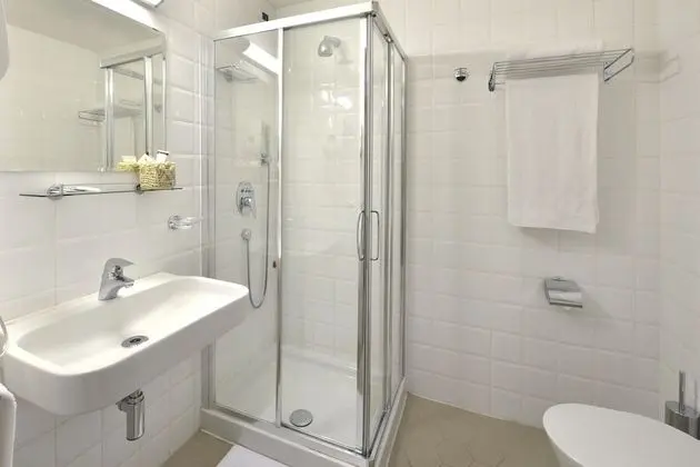 Tek Büyük veya İki Ayrı Yataklı Oda