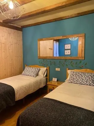 Habitación doble, 2 camas individuales, baño uso exclusivo fuera de habitación