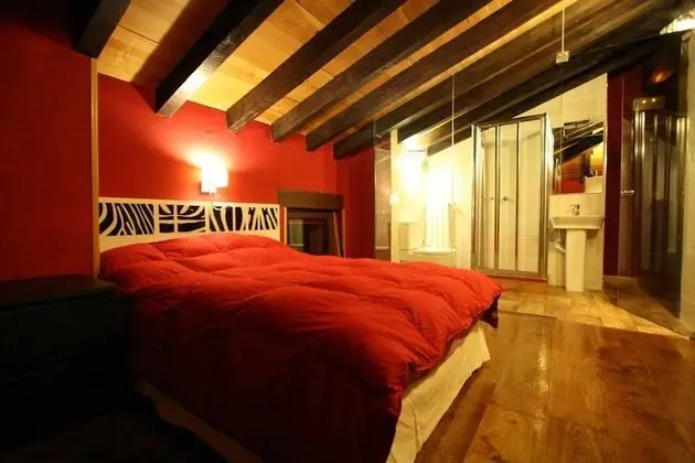 Tek Büyük veya İki Ayrı Yataklı Oda, 1 Çift Kişilik veya 2 Tek Kişilik Yatak (with spa access)