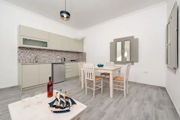 Deluxe Stüdyo, Deniz Manzaralı