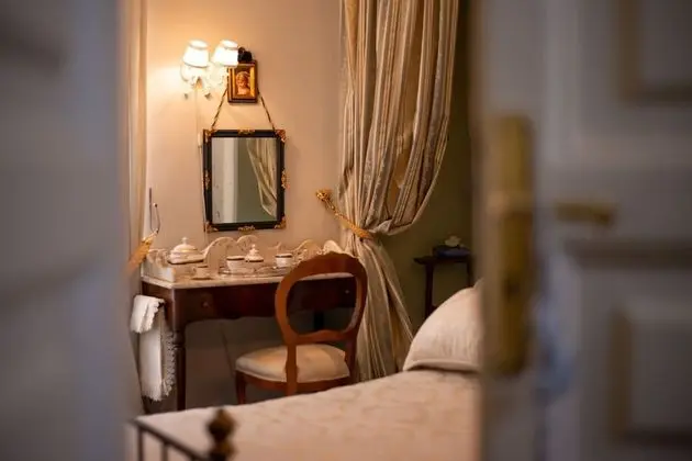 Economy Tek Büyük Yataklı Oda (External Bathroom)