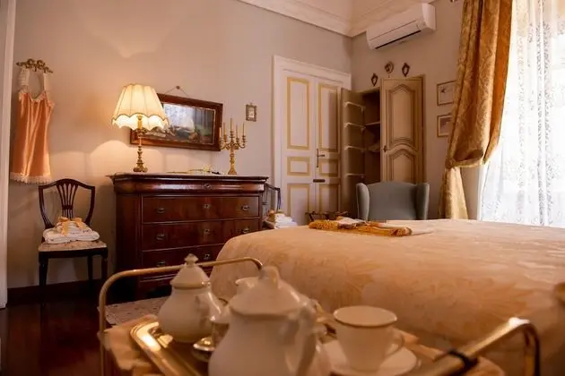 Presidential Tek Büyük Yataklı Oda