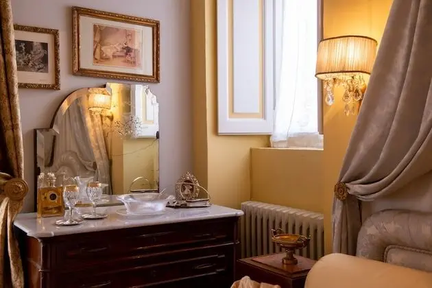 Presidential Tek Büyük Yataklı Oda