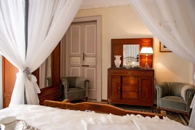 Royal Tek Büyük Yataklı Oda