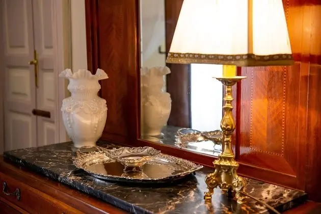 Royal Tek Büyük Yataklı Oda