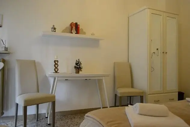 Üç Kişilik Oda