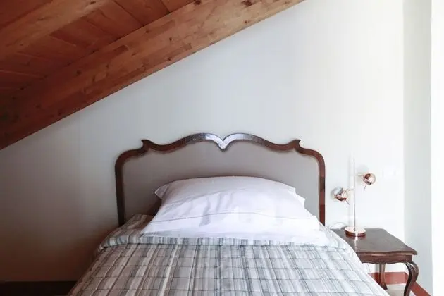 Üç Kişilik Oda, Şehir Manzaralı