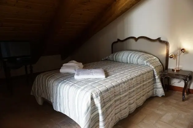 Üç Kişilik Oda, Şehir Manzaralı