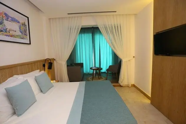Standart Oda, Deniz Manzaralı, Balkonlu
