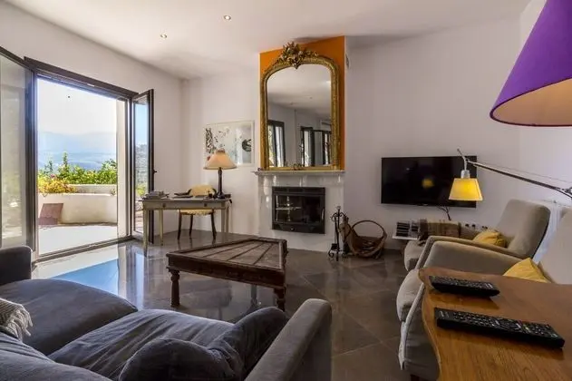 Ev, 3 Yatak Odası, Kişiye Özel Havuzlu, Dağ Manzaralı