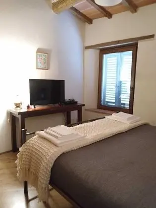 Ev, 1 Büyük (Queen) Boy Yatak