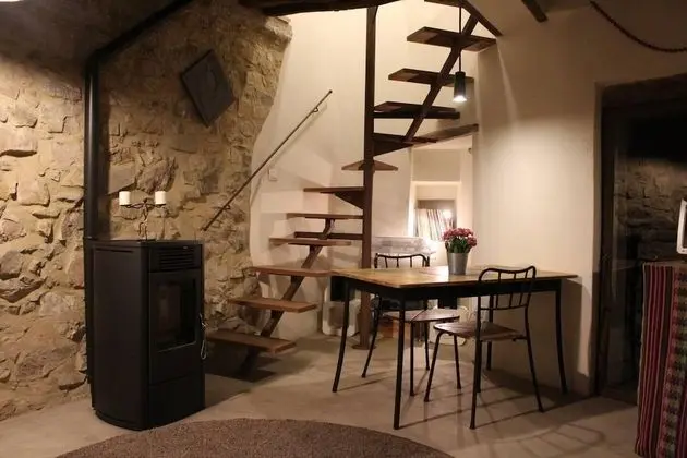 Ev, 1 Büyük (Queen) Boy Yatak