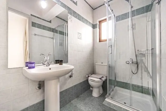 Economy Tek Büyük Yataklı Oda, 1 Çift Kişilik Yatak, Balkon