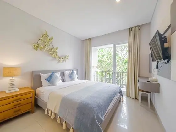 Deluxe Oda, Balkon, Havuz Manzaralı