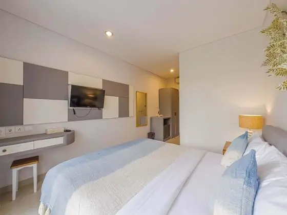 Deluxe Oda, Balkon, Havuz Manzaralı